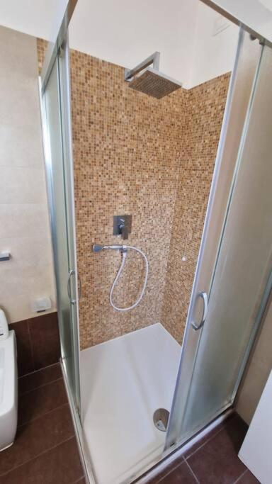 לצ'ה "Elle Home" Attico Panoramico מראה חיצוני תמונה