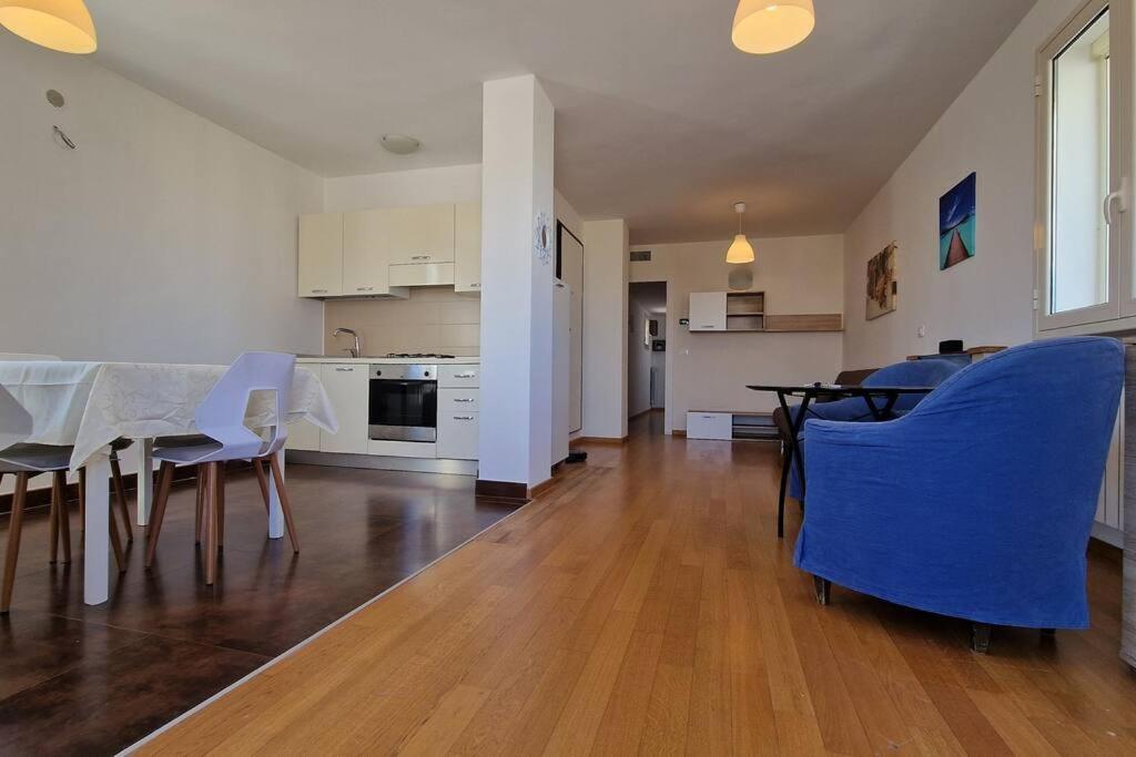 לצ'ה "Elle Home" Attico Panoramico מראה חיצוני תמונה